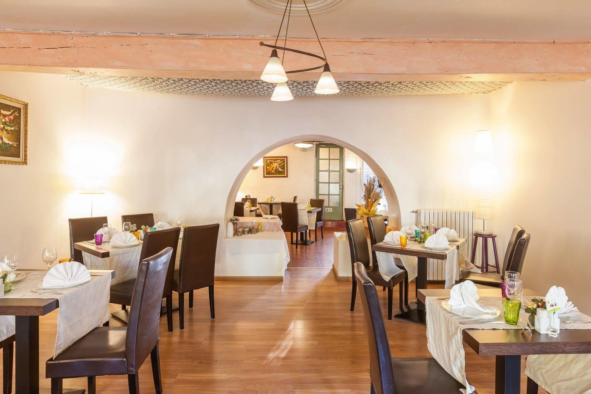 Logis Auberge La Cremaillere Villandraut Exterior photo